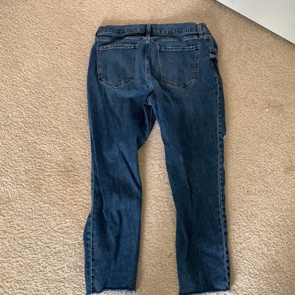 Old Navy Womenns Boyfriend Mid-Rise Ripped Denim Jeans Size 8 - Picture 3 of 4